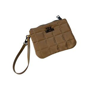 Steve Madden Quilted Tan Wristlet With Zipper Closure & Detachable Strap